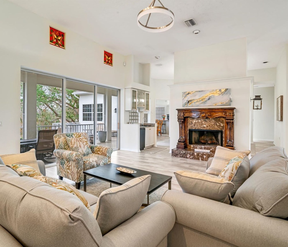 Siesta Key Marvel Pool SPA Deeded Beach Access - photo 69