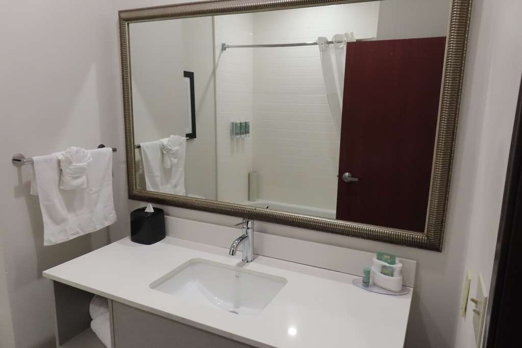Best Western Heritage Inn Suites - photo 21