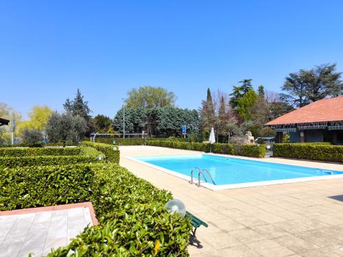 SG Family Con Cuore Apartment — 4-Star Luxury Hotel in Peschiera Del Garda, Italy