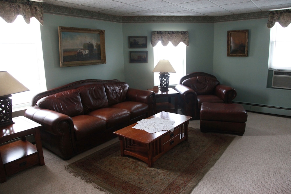 The Winter Inn - photo 22