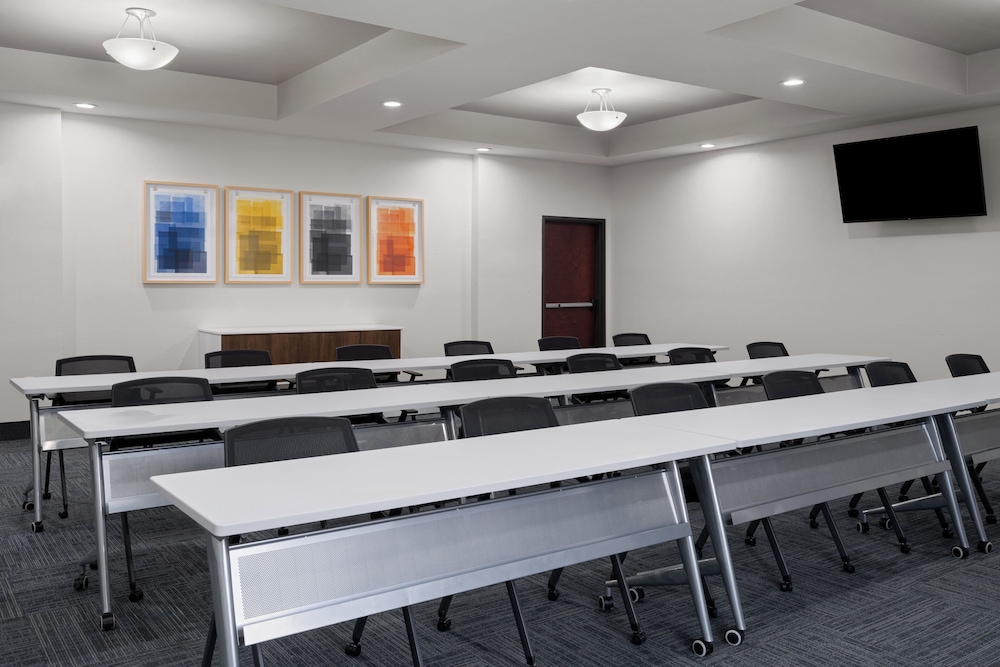 Holiday Inn Express &Suites Snyder by IHG - photo 28