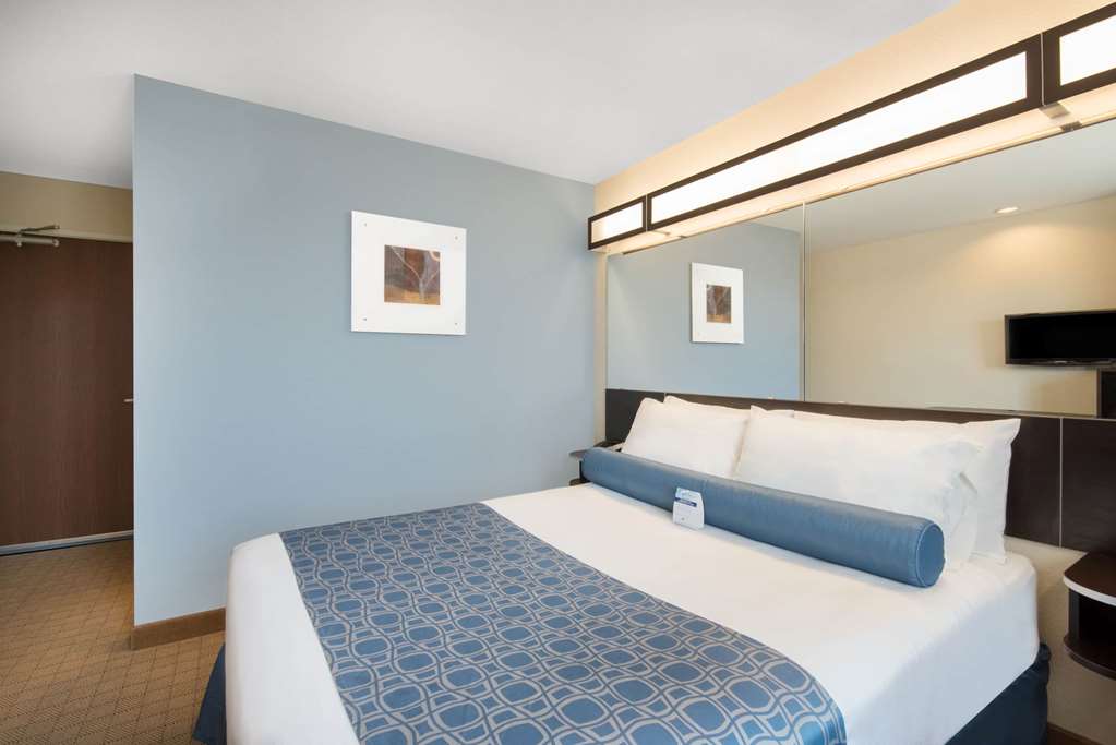 Microtel Inn & Suites by Wyndham Stanley - photo 7