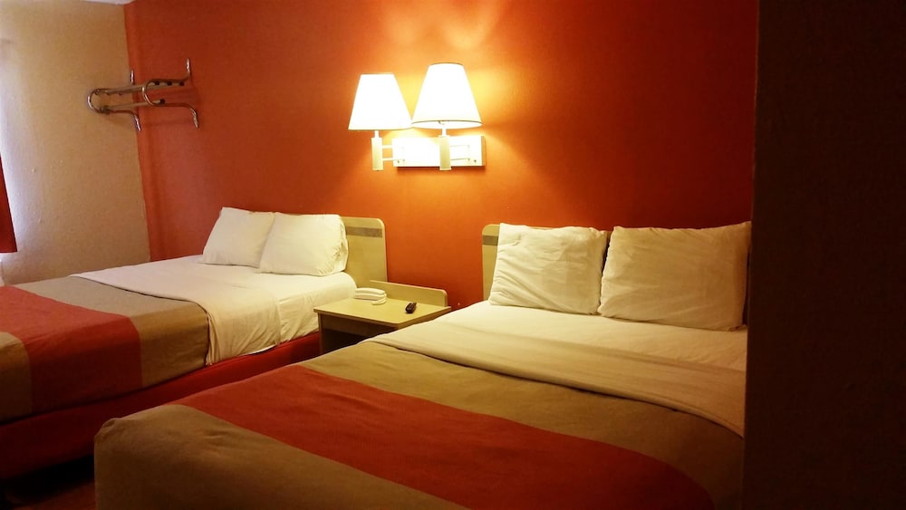 Motel 6 Elk City OK - photo 5