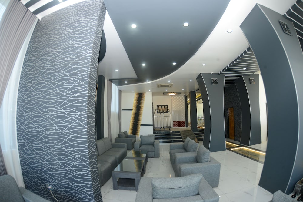 Hotel Thuzar — Pyin Oo Lwin — photo 4