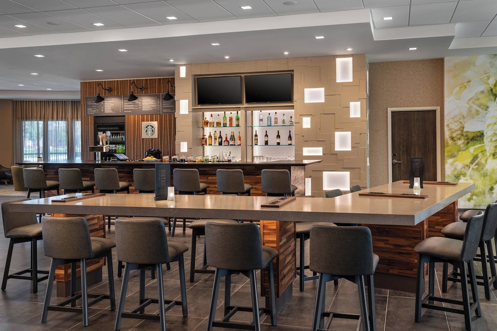 Courtyard by Marriott Petaluma Sonoma County - photo 28