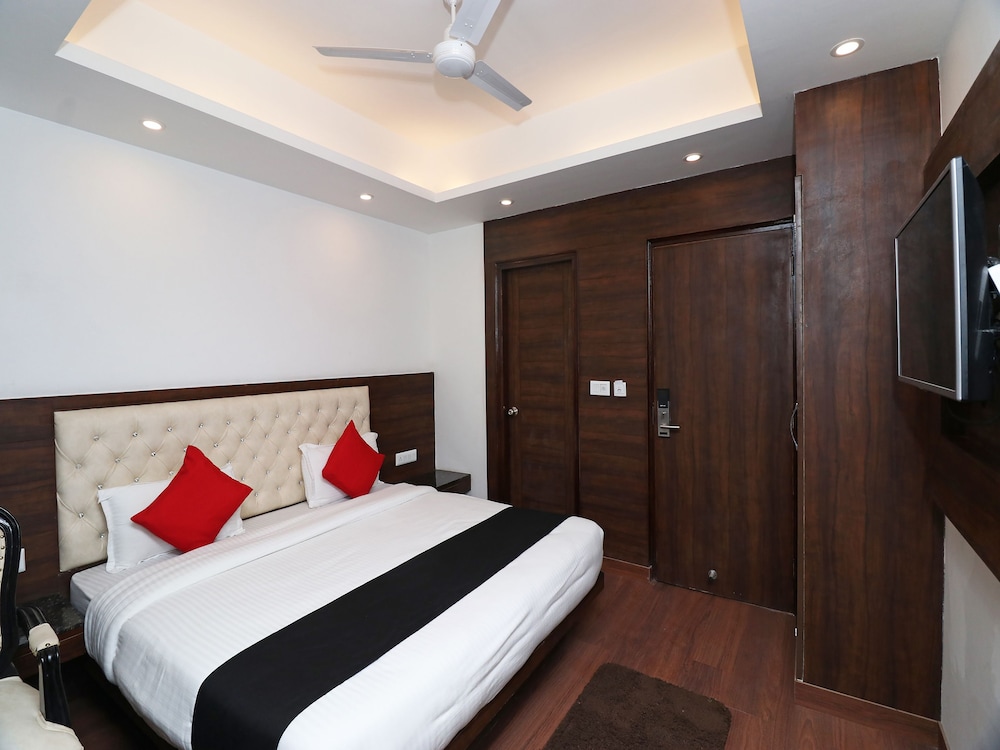 Capital O 26634 Grand Sm Regency in Mussoorie, India