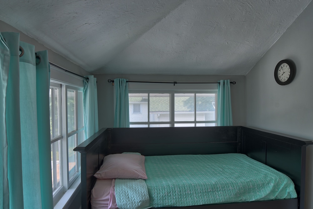 Charlevoix House - photo 14
