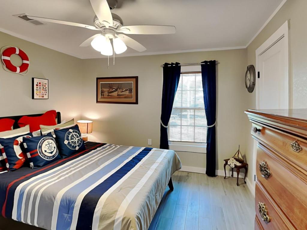 Captains Cove - photo 29