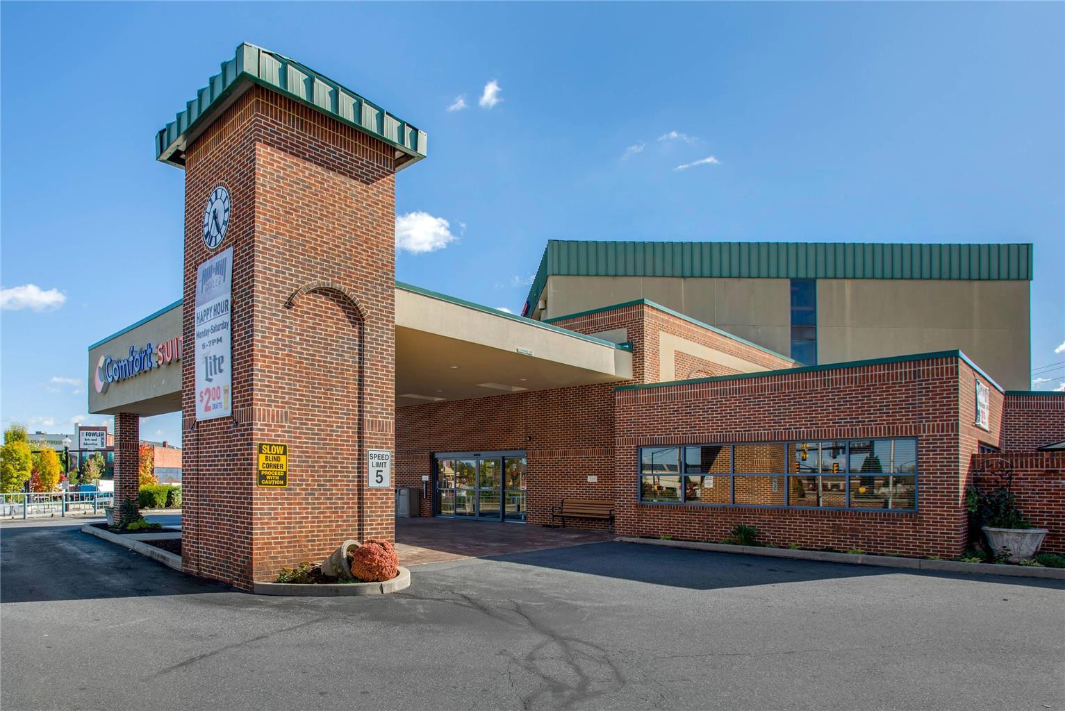 Comfort Suites Bethlehem Near Lehigh University and LVI Airport - photo 2
