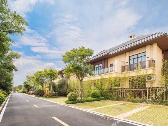 Town water cloud gorge inn in Yingcheng, People's Republic of China