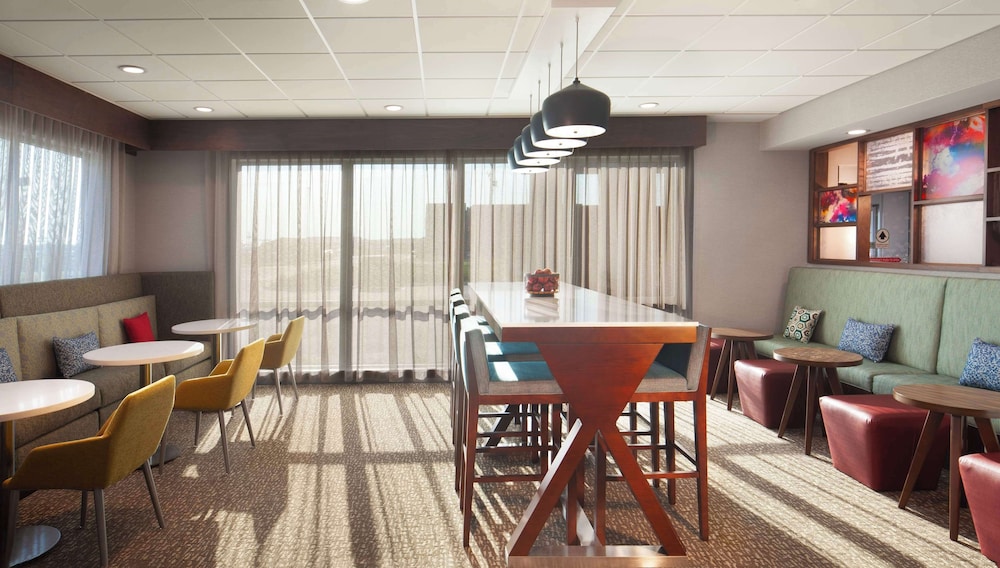 Hampton Inn Ogallala - photo 3