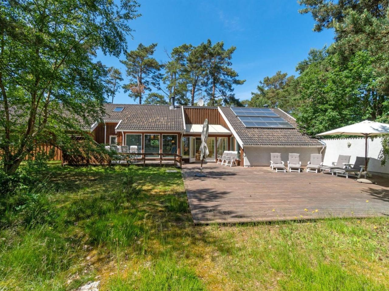 Holiday Home Auvo 200m from the sea by Interhome — 4-Star Luxury Hotel in Nexo, Denmark