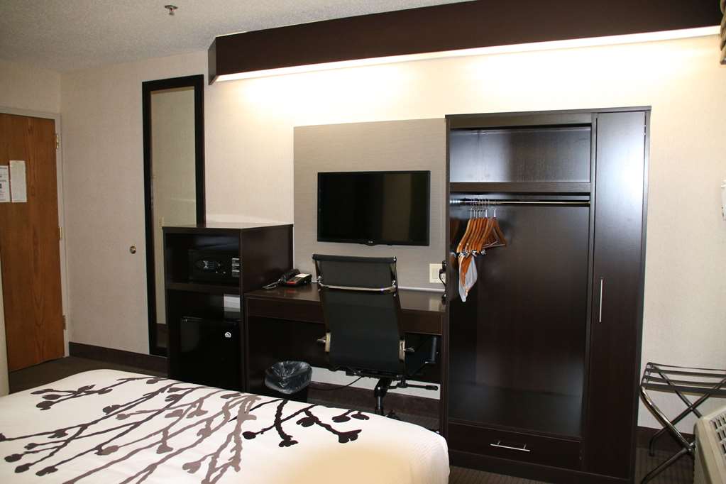 Sleep Inn near Great Lakes Naval Base - photo 2