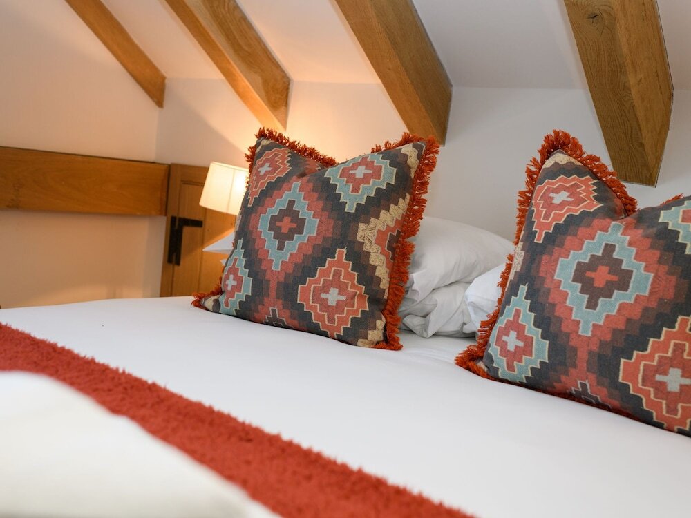 Alluring Holiday Home in Stone Oxney With Garden — 4-Star Luxury Hotel in Stone, United Kingdom