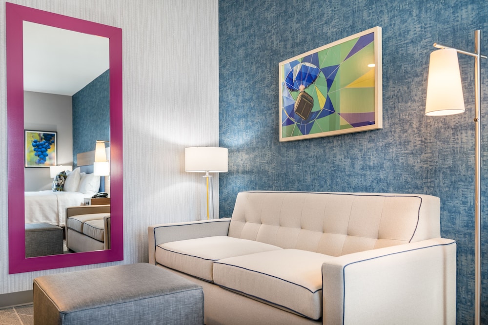 Home2 Suites by Hilton Temecula - photo 19
