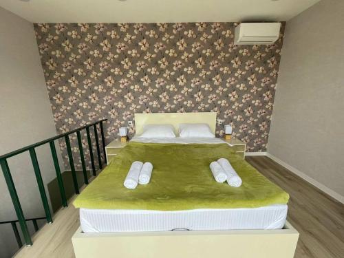 Twin's Twin Apartments