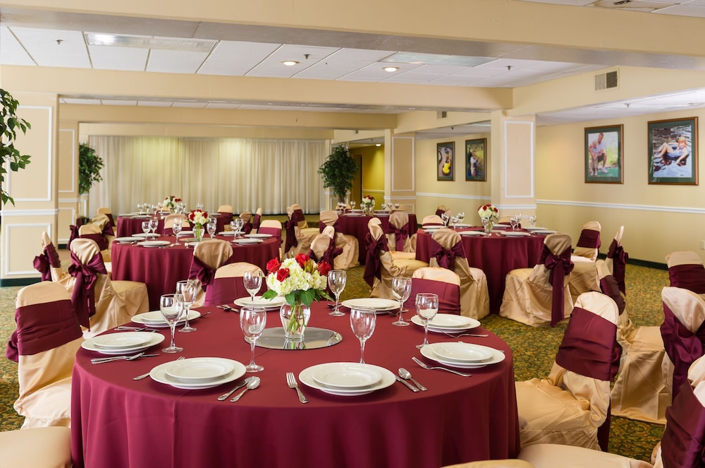 River Terrace Resort & Convention Center - photo 30