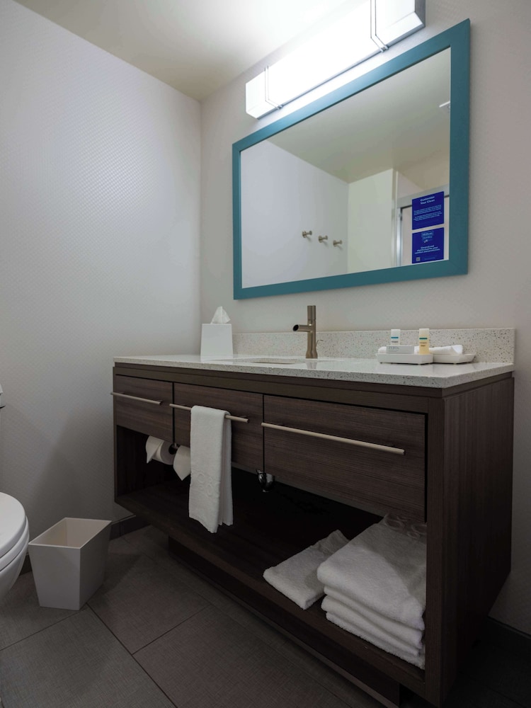 Home2 Suites by Hilton Joplin MO - photo 20