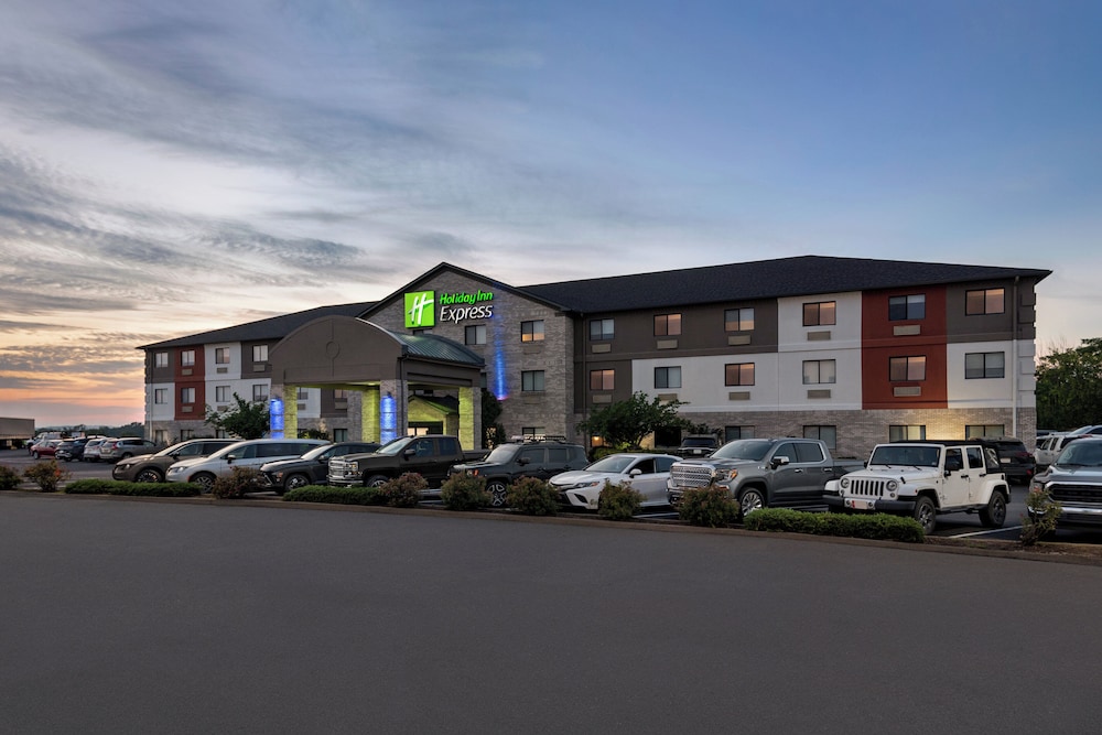 Holiday Inn Express Morgantown by IHG - photo 42