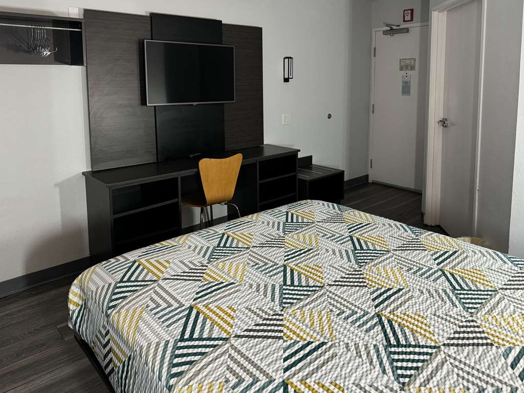 Motel 6 Brownsville TX - photo 15