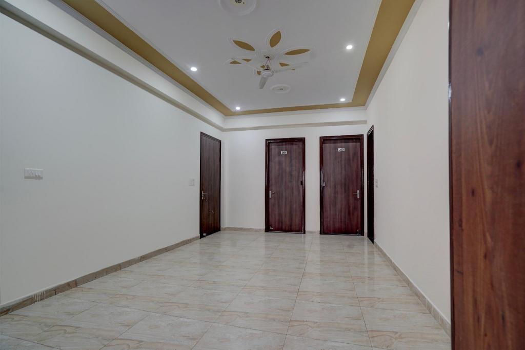 Collection O Sunshine Corporate Suite
