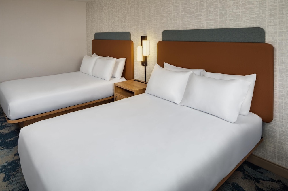 Hampton Inn & Suites North Conway - photo 7