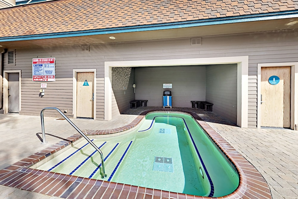 619 Lakefront - photo 73