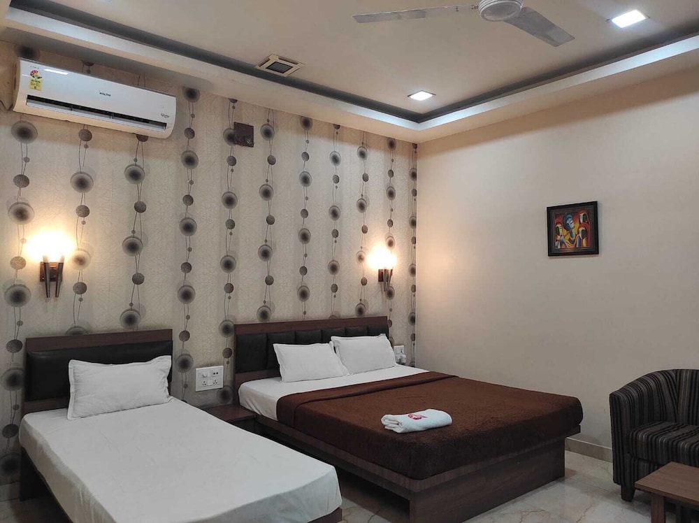 Hotel Holiday Palace — Sibsagar — photo 4