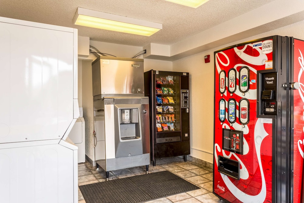 Motel6 Albuquerque NM South Airport - photo 26