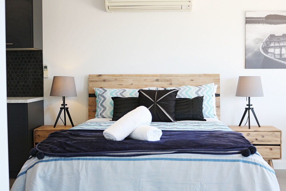 Kingfisher Retreat @ Eden Cove — 4-Star Luxury Hotel in Eden, Australia