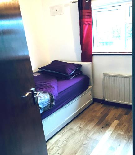 A single room in Headington near Oxford Brookes University 15 Minutes by Bus to City Centre in Oxford, United Kingdom