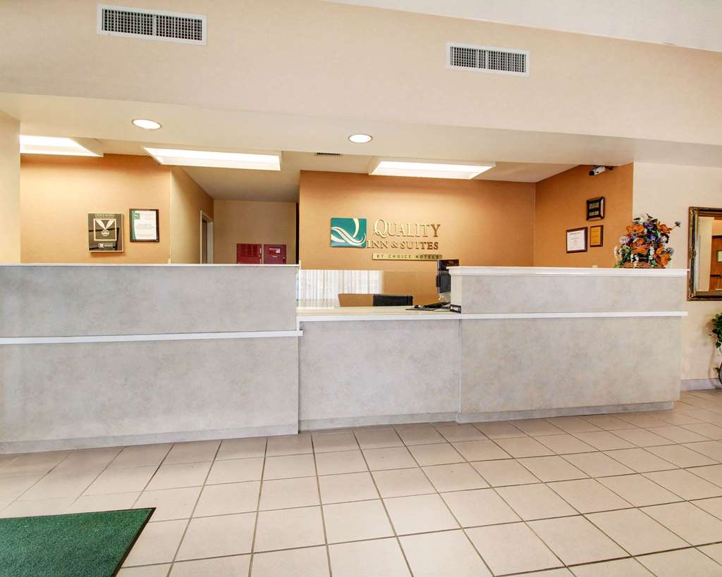 Quality Inn & Suites Hattiesburg North - photo 4