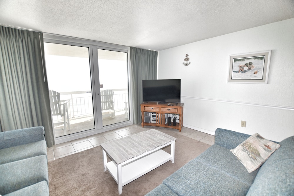 0512 Waters Edge Resort 3 Bedroom Condo by RedAwning - photo 19
