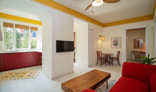 Masterfully Designed Apartment By Wehost