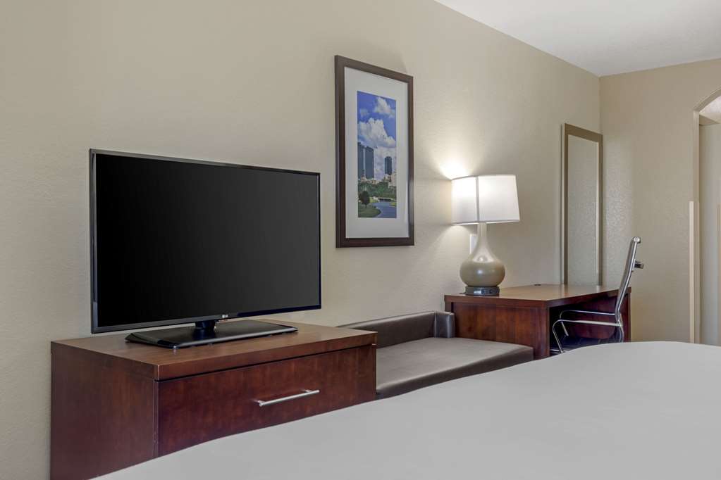 Comfort Suites Benbrook Fort Worth Southwest - photo 16