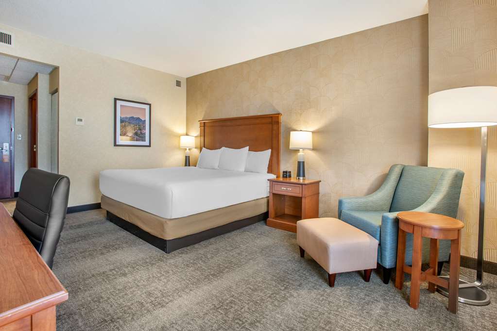 Drury Plaza Hotel Phoenix Tempe - photo 28