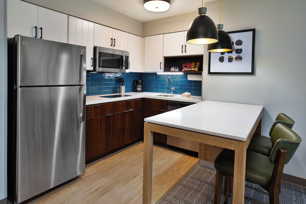 Staybridge Suites Bismarck by IHG - photo 29