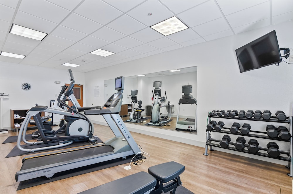 Holiday Inn Express Hotel & Suites Mount Airy by IHG - photo 21