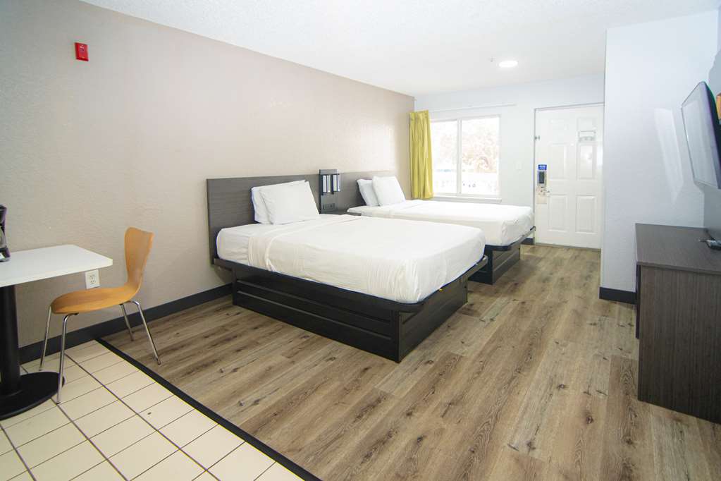 Studio 6 Extended Stay West Palm Beach FL - photo 25