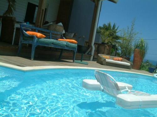 La Buddha Case — 4-Star Luxury Hotel in Les Avirons, Réunion