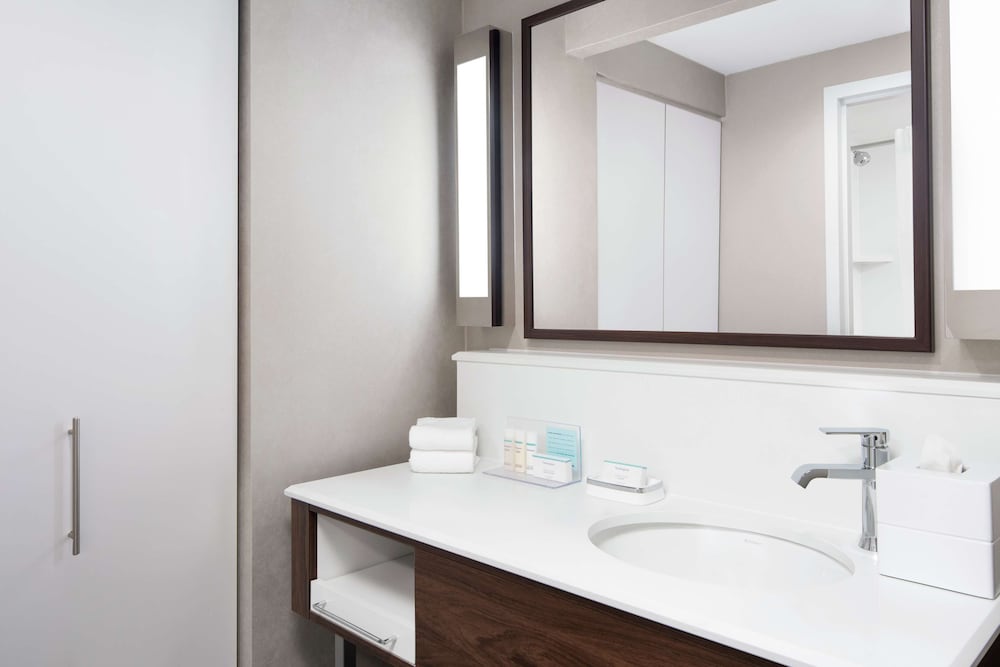 Hampton Inn & Suites Chicago Downtown - photo 33