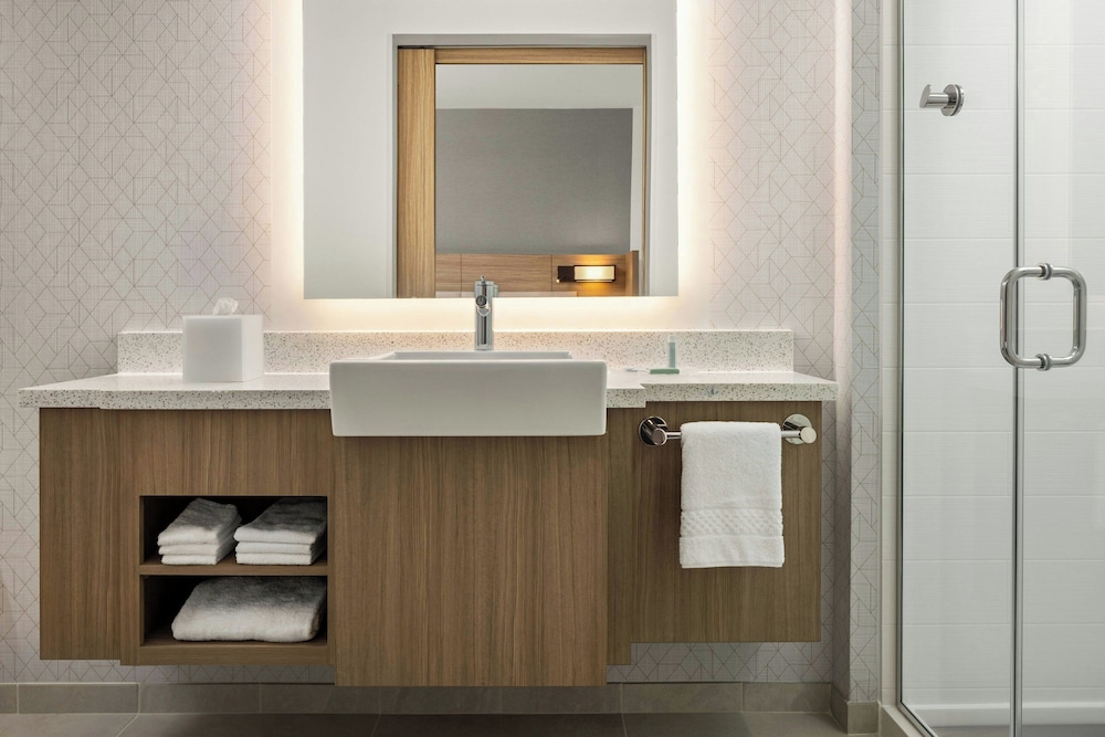 Springhill Suites BY Marriott Bettendorf - photo 19