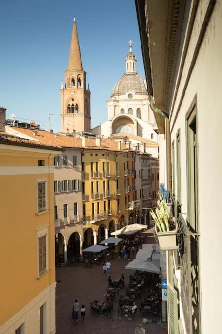 Appartamento Roma 55 — 4-Star Luxury Hotel in Mantova, Italy