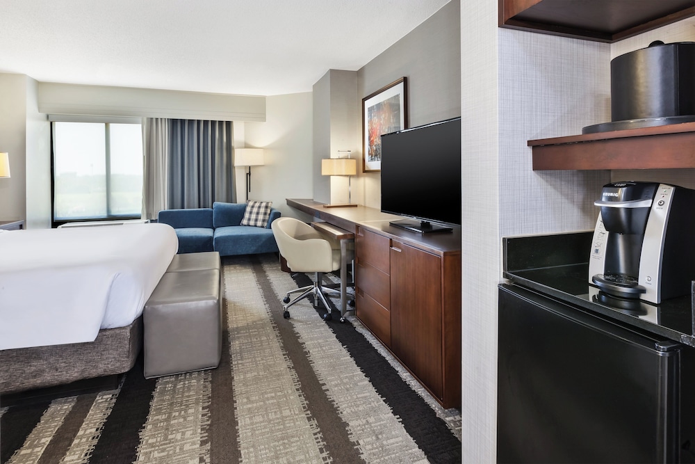 Crowne Plaza Dulles Airport by IHG - photo 54