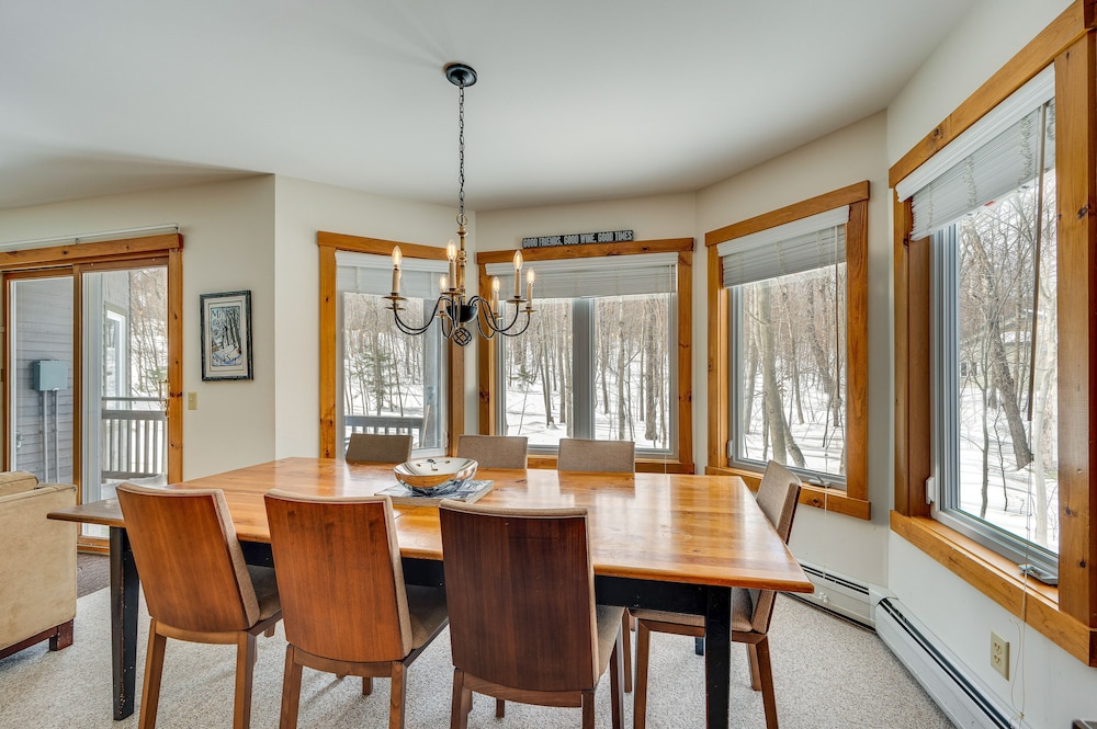 Ski In Resort Family Condo with Deck at Jay Peak - photo 42