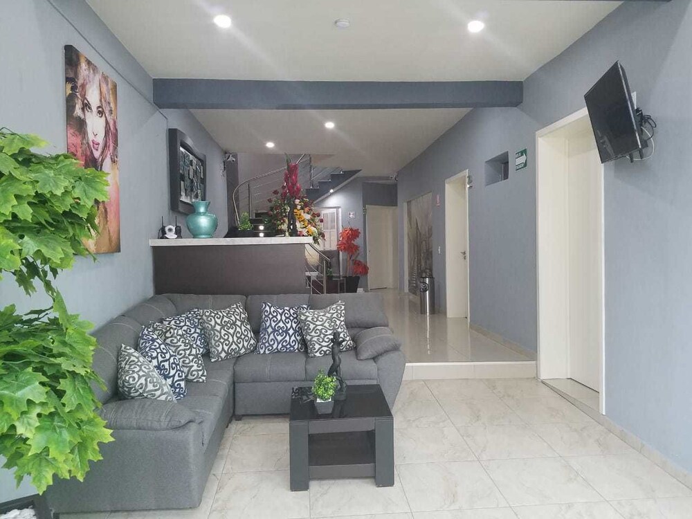 Hotel Casa Blanca & Suites in Tepatitlan De Morelos, Mexico