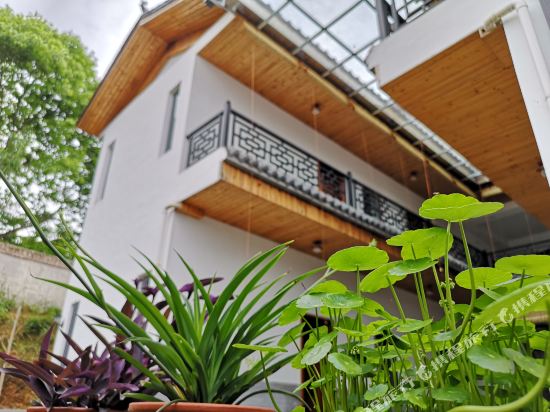 Liuyang cloud disk Inn in Guankou, People's Republic of China