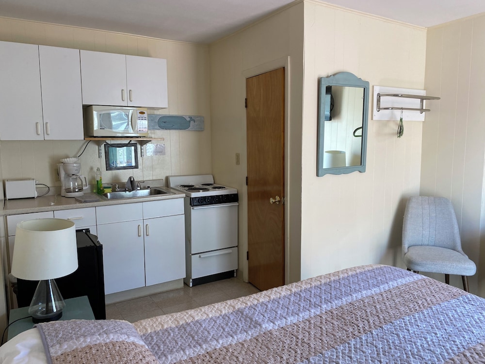 Grand View Motel - photo 26