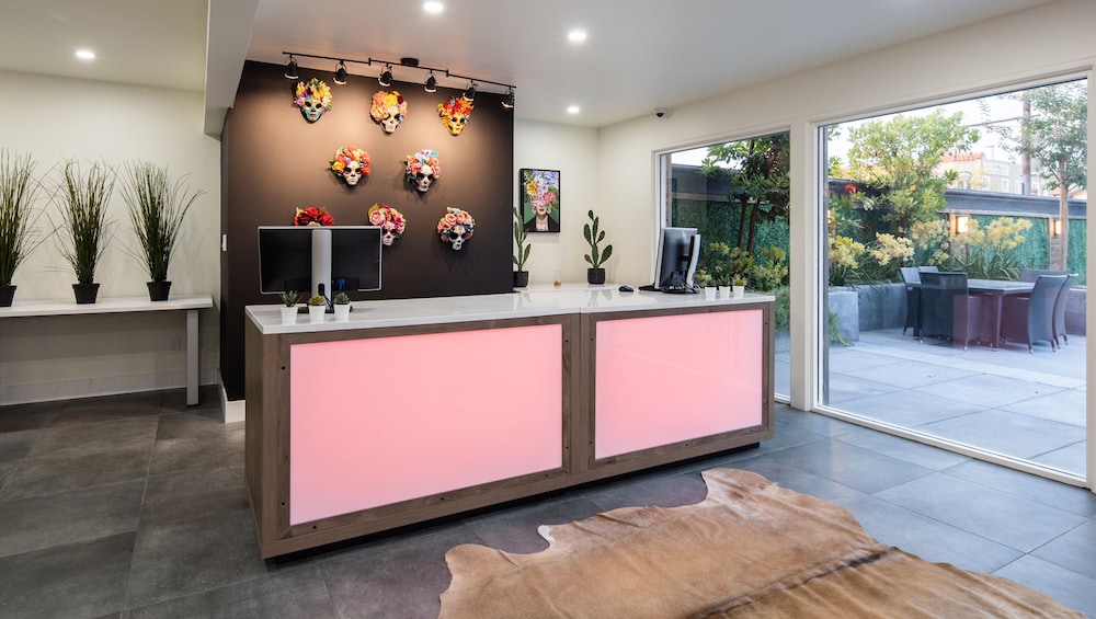 The Catrina Hotel - photo 3