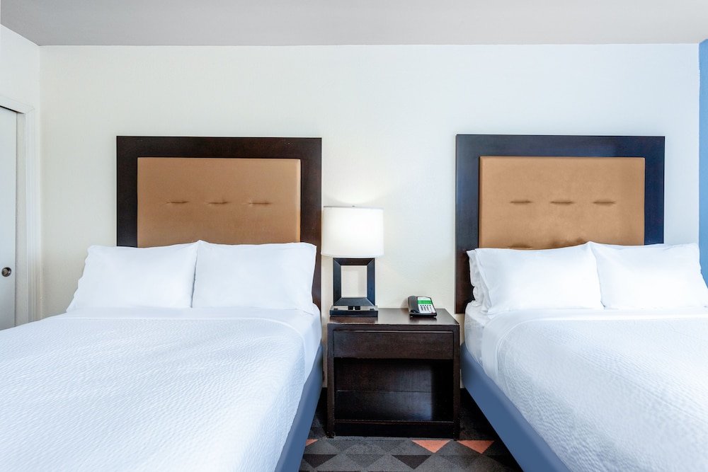 Courtyard by Marriott across Universal Orlando - photo 24